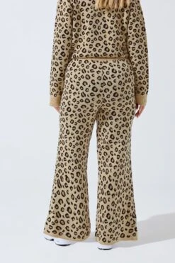 LIMITED COLLECTION - Pantalon Beige Wide Leg Design Léopard 9 LIMITED COLLECTION - Pantalon Beige Wide Leg Design Léopard -Evans Boutique 006597b0 f141 46 216245 C