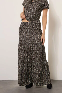 LTS Tall Black Geometric Tiered Maxi Skirt 12 LTS Tall Black Geometric Tiered Maxi Skirt -Evans Boutique 0208345a 8934 4b 356609 B