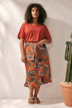 EVANS Curve Rust Orange Leaf Print Linen Midi Skirt
