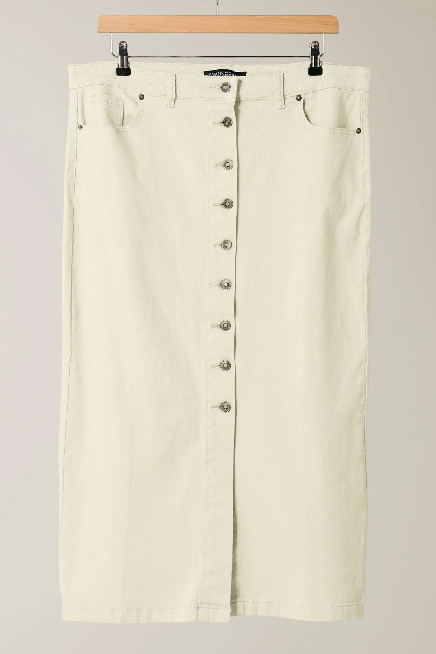 EVANS Curve Cream Button Through Denim Maxi Skirt 8 EVANS Curve Cream Button Through Denim Maxi Skirt – Image 6