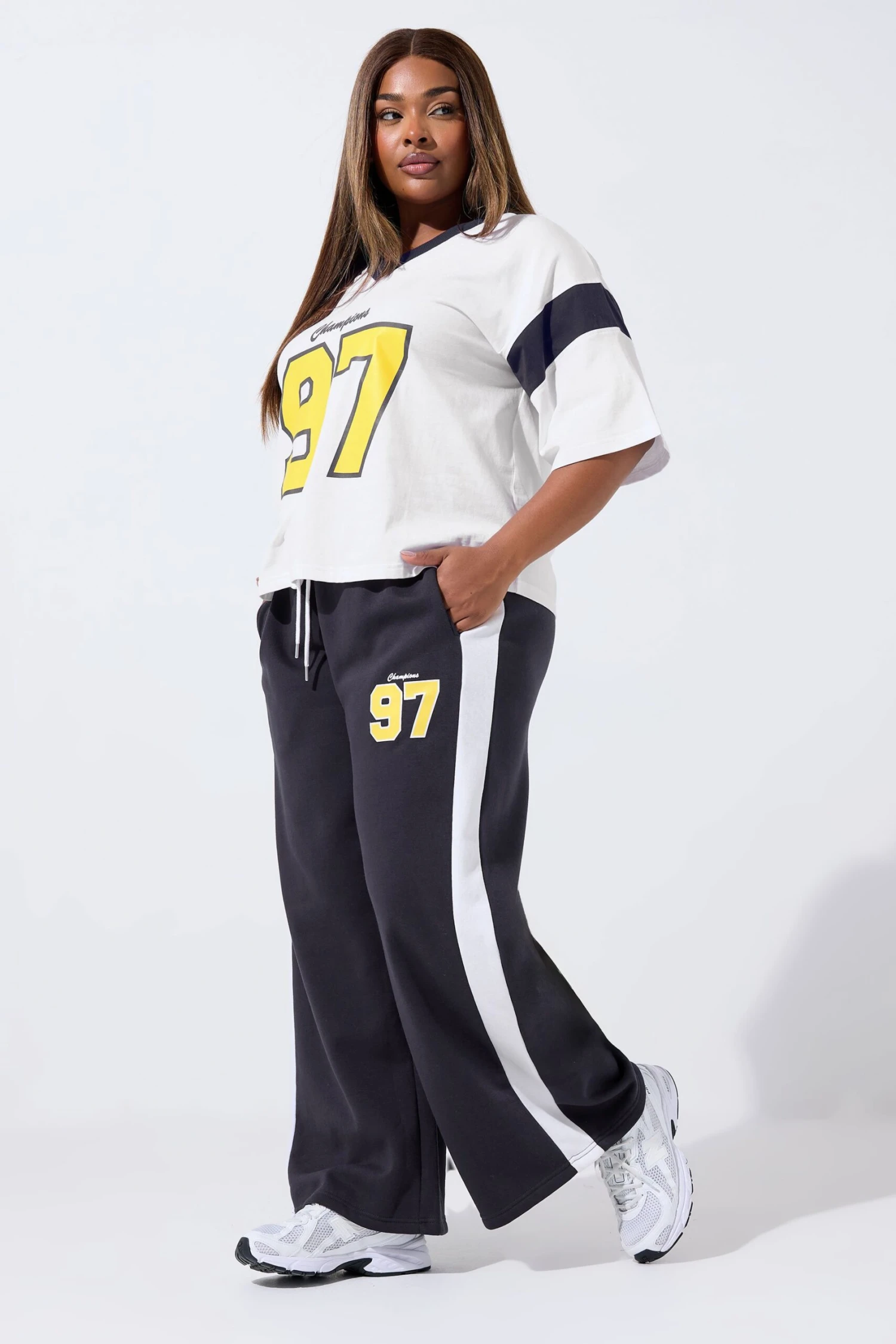 LIMITED COLLECTION Pantalon De Jogging Large Bleu Marine Curve '97' Varsity 3 LIMITED COLLECTION Pantalon De Jogging Large Bleu Marine Curve '97' Varsity