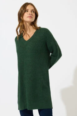 M&Co Green V-Neck Tunic Jumper 9 M&Co Green V-Neck Tunic Jumper -Evans Boutique 059cc845 1ca5 44 502451 A