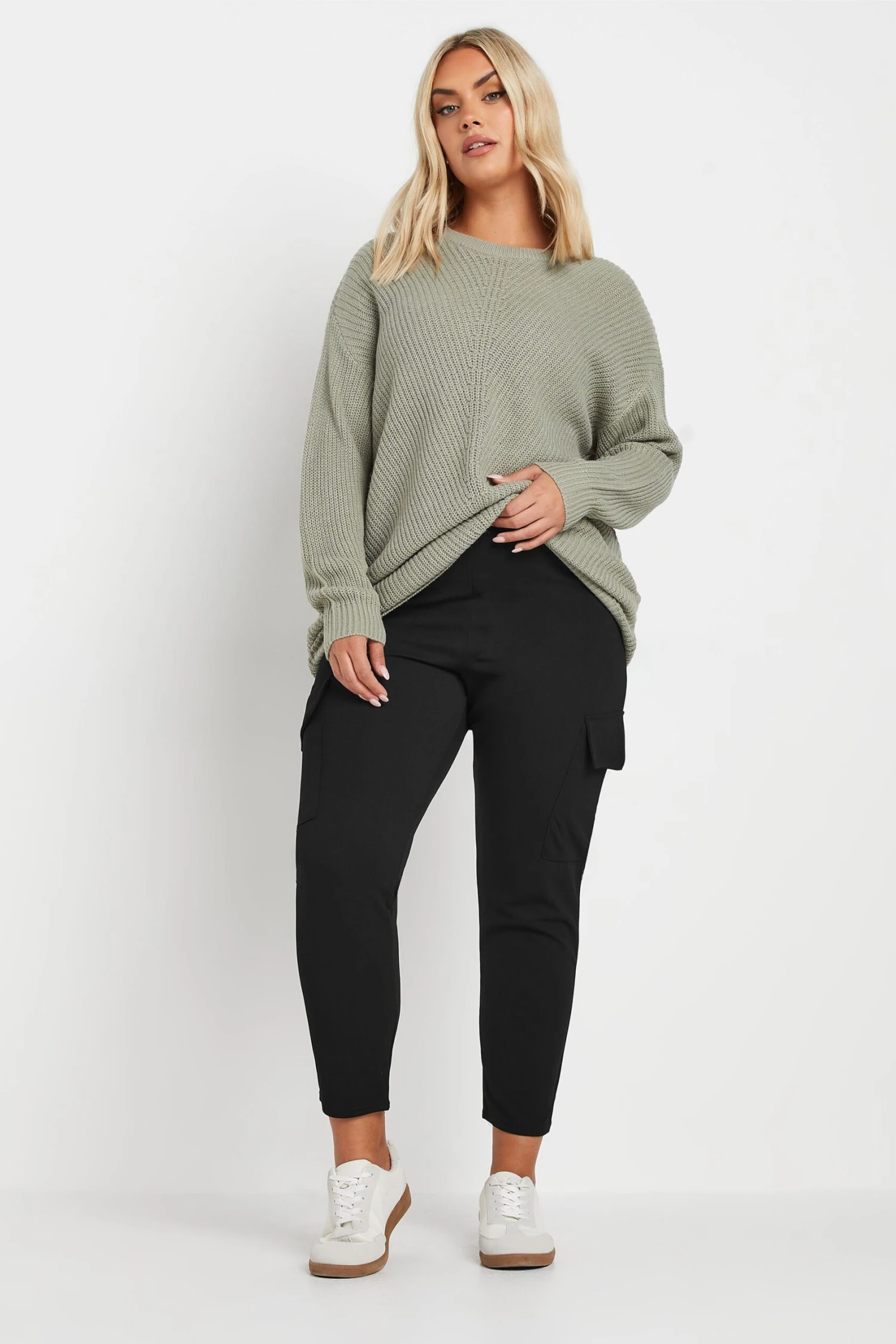 YOURS - Pantalon Noir Coupe Droite à Poches 5 YOURS - Pantalon Noir Coupe Droite à Poches – Image 3