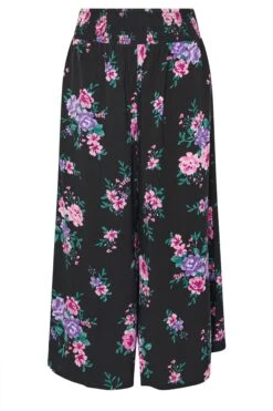 YOURS - Pantalon Plissé Wide Leg Noir & Rose Floral 11 YOURS - Pantalon Plissé Wide Leg Noir & Rose Floral -Evans Boutique 0addbf14 3e1a 4f 310101 X