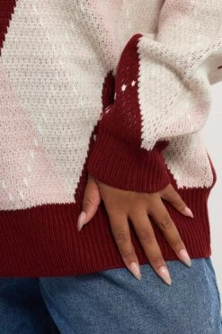 YOURS Curve Pull En Maille Rouge à Motif Losanges -Evans Boutique 0be43c38 78a6 4b 280718 D