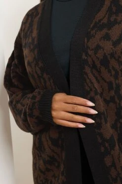 YOURS - Cardigan Mi-long Marron à Imprimé Léopard -Evans Boutique 0c99eb4a 70c5 4f 280866 D