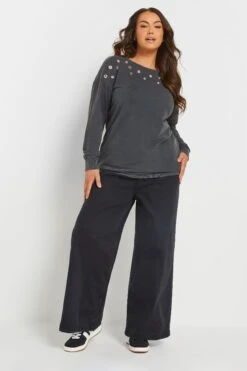 YOURS - Sweatshirt Gris Charbonneux Délavé Clouté Manches Longues 9 YOURS - Sweatshirt Gris Charbonneux Délavé Clouté Manches Longues -Evans Boutique 0d0ab3d0 558e 4f 303870 B