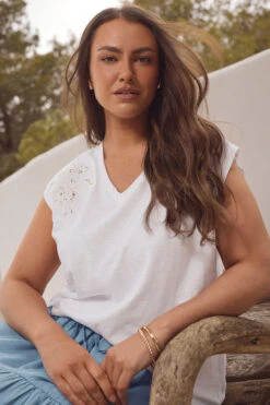 EVANS Curve White Broderie Anglaise Vest Top