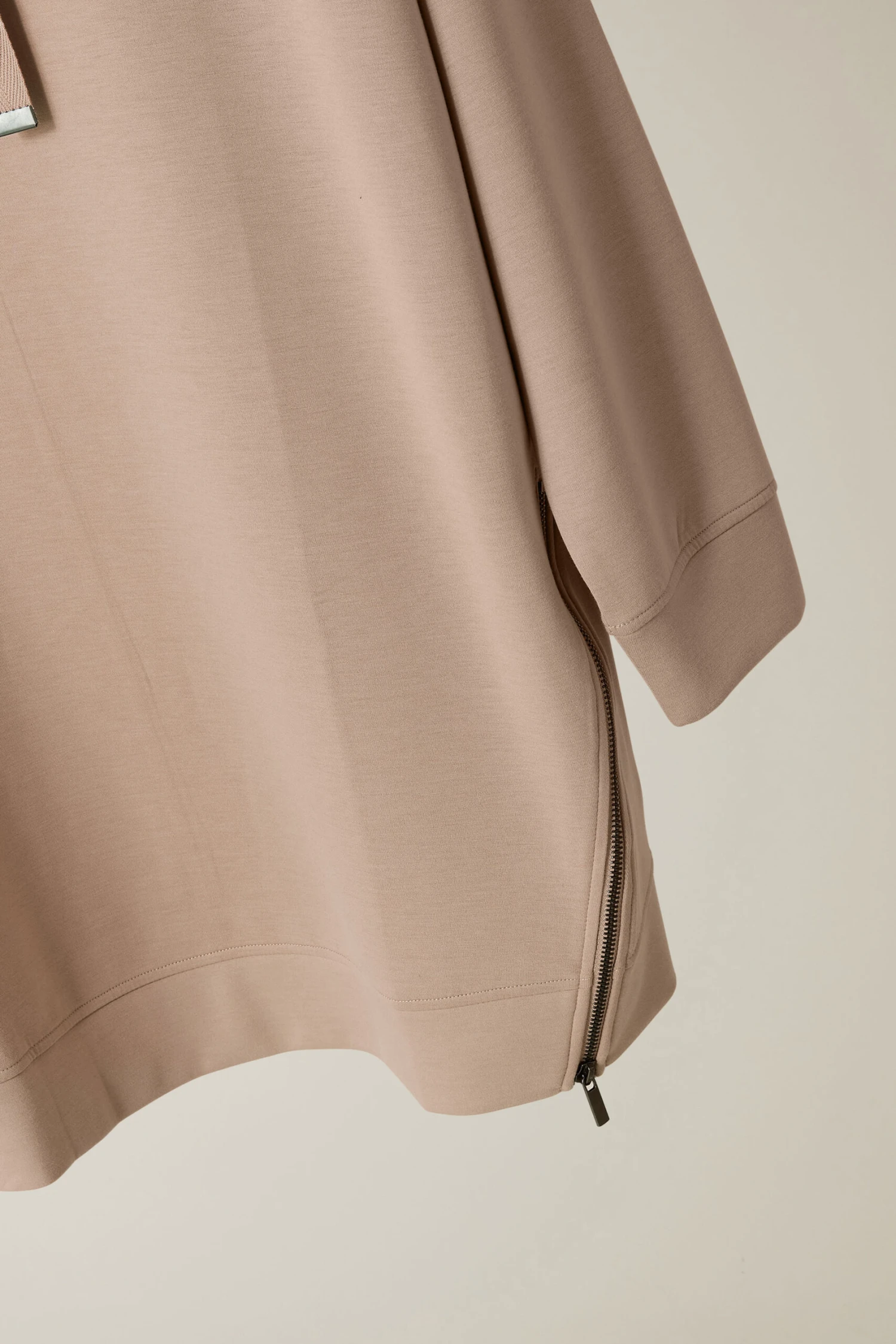 EVANS Curve Natural Brown Luxe Zip Detail Sweatshirt 8 EVANS Curve Natural Brown Luxe Zip Detail Sweatshirt – Image 6