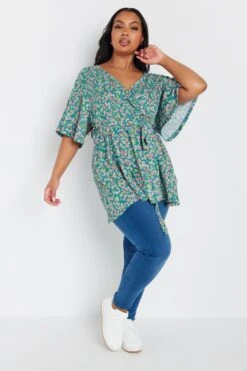 YOURS - Top Cache-Coeur Bleu Sarcelle Floral Texturé 8 YOURS - Top Cache-Coeur Bleu Sarcelle Floral Texturé -Evans Boutique 0d93c0e4 f040 4f 303960 B