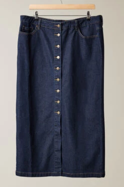 EVANS Curve Indigo Blue Button Through Denim Maxi Skirt 12 EVANS Curve Indigo Blue Button Through Denim Maxi Skirt -Evans Boutique 0d998fed bbb6 46 615602 P
