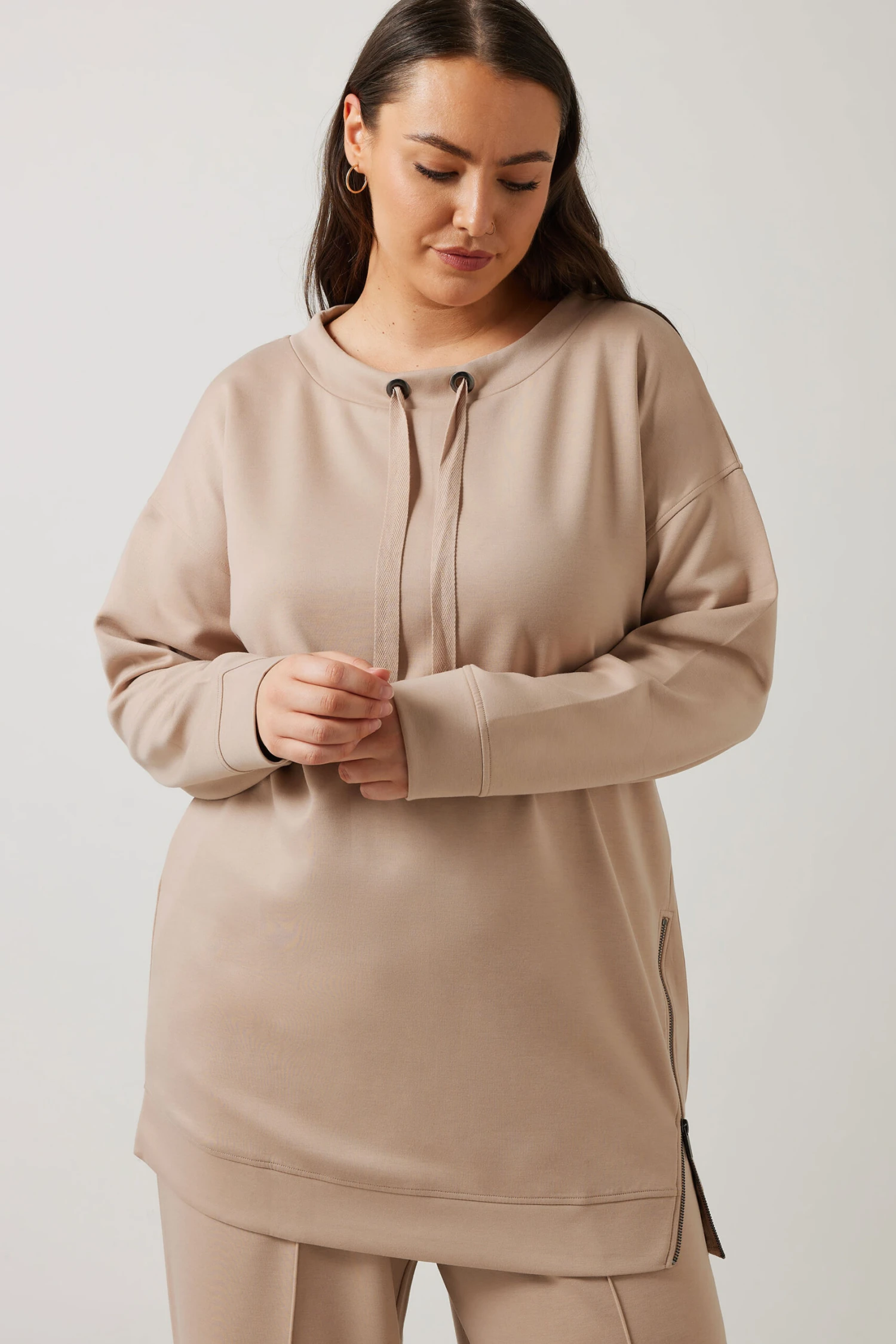 EVANS Curve Natural Brown Luxe Zip Detail Sweatshirt 6 EVANS Curve Natural Brown Luxe Zip Detail Sweatshirt – Image 4