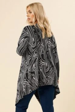 YOURS Curve Cardigan Noir à Manches En Similicuir Abstrait 9 YOURS Curve Cardigan Noir à Manches En Similicuir Abstrait -Evans Boutique 0f7fb23c 074e 46 304276 C