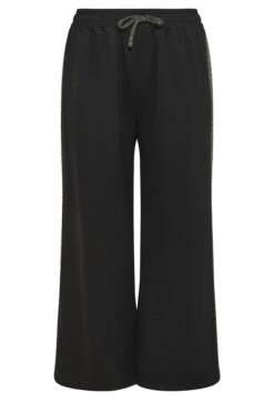 YOURS Curve Pantalon De Jogging Large à Rayures Latérales Noires Scintillantes 11 YOURS Curve Pantalon De Jogging Large à Rayures Latérales Noires Scintillantes -Evans Boutique 147af9f9 a61f 4a 304458 X