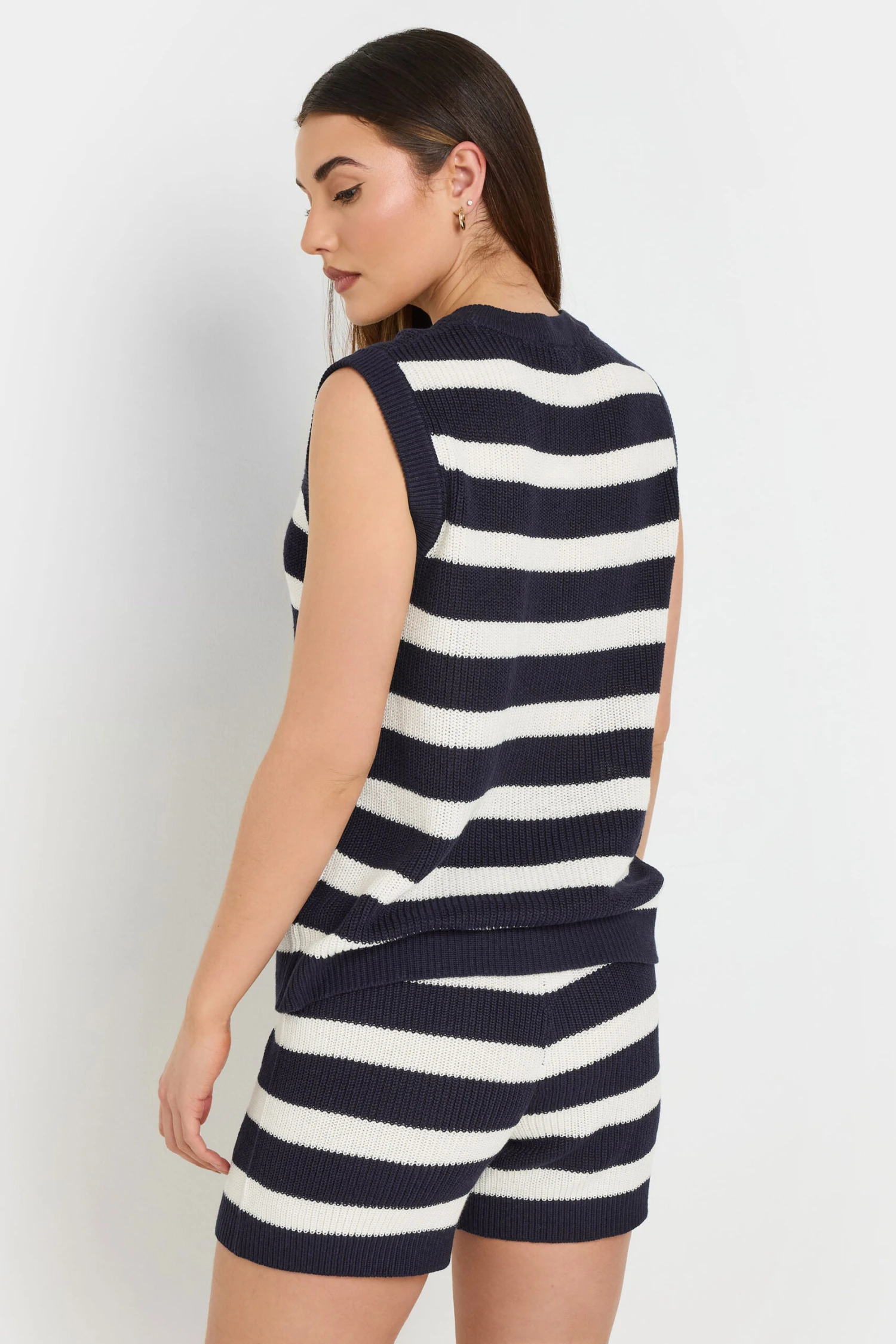 LTS Tall Navy Blue Knitted Stripe Sleeveless Jumper 5 LTS Tall Navy Blue Knitted Stripe Sleeveless Jumper – Image 3