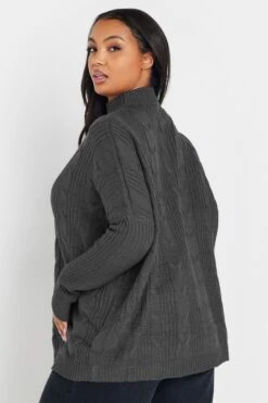 YOURS - Pull Gris Charbonneux Oversize En Maille Tressée 11 YOURS - Pull Gris Charbonneux Oversize En Maille Tressée -Evans Boutique 190c797d 326e 4a 280380 C