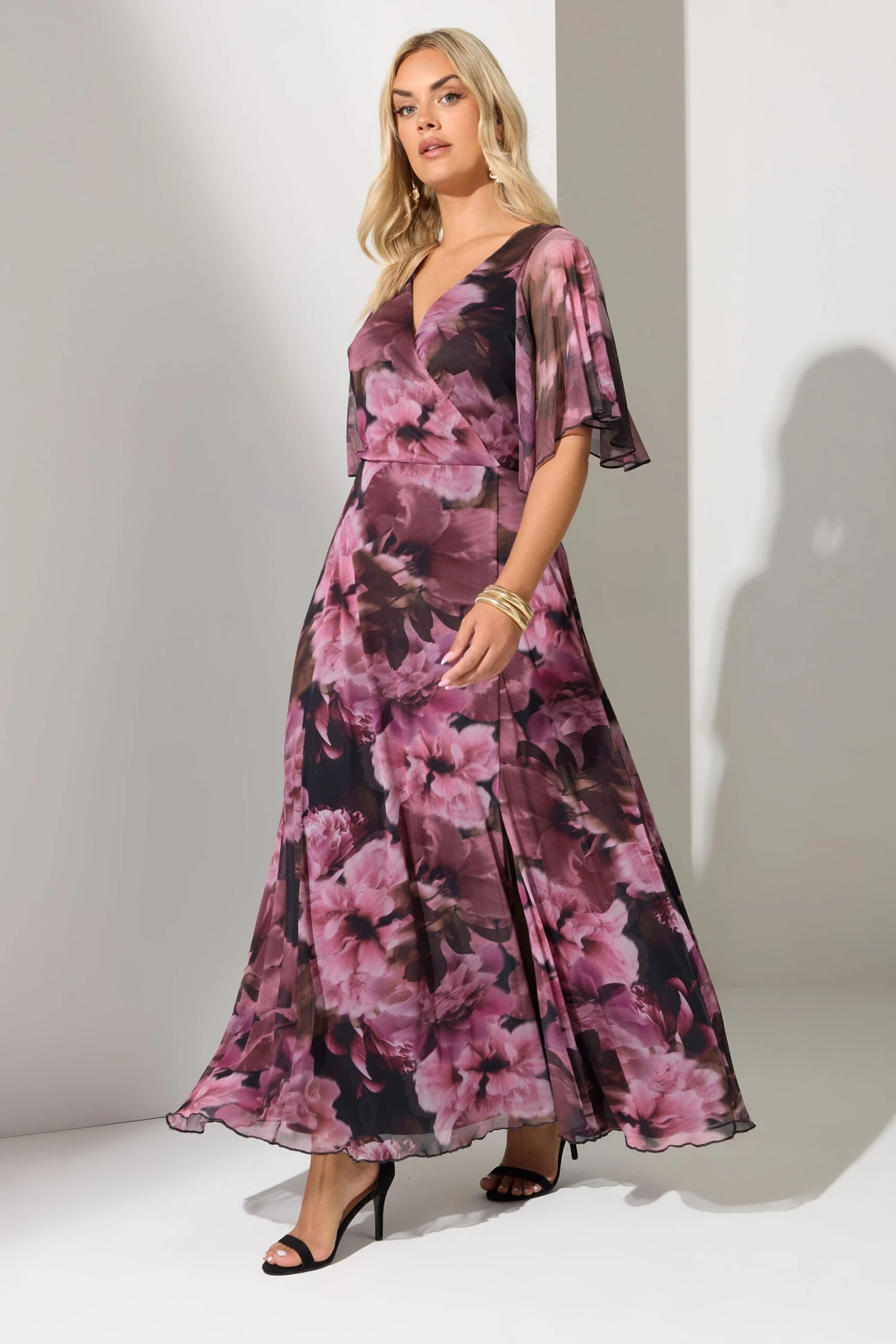 YOURS LONDON Curve Robe Portefeuille Longue En Maille Fleurie Rose Foncé 4 YOURS LONDON Curve Robe Portefeuille Longue En Maille Fleurie Rose Foncé – Image 2