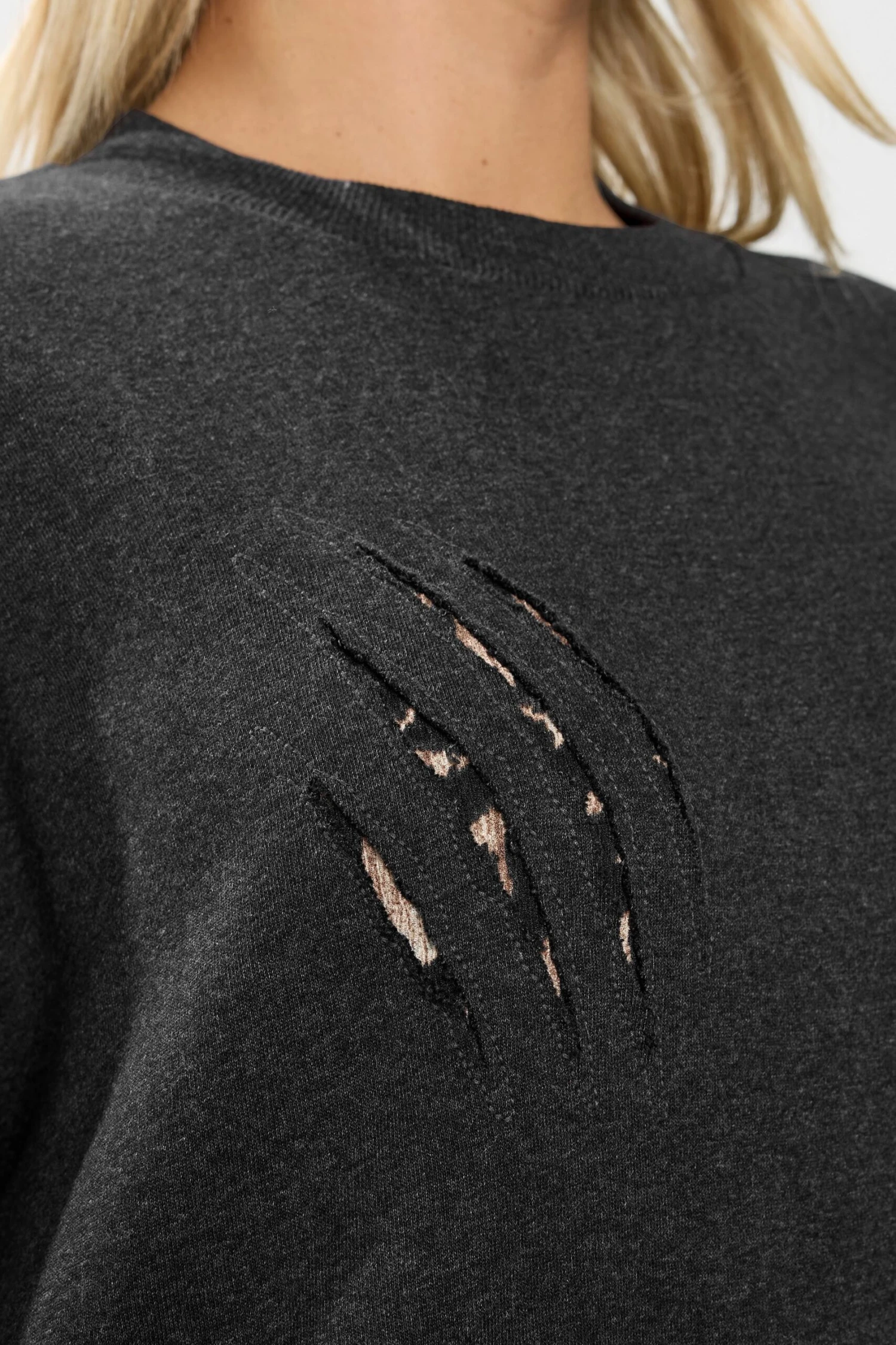 YOURS Curve Robe Sweat-shirt Grise à Imprimé Léopard 6 YOURS Curve Robe Sweat-shirt Grise à Imprimé Léopard – Image 4