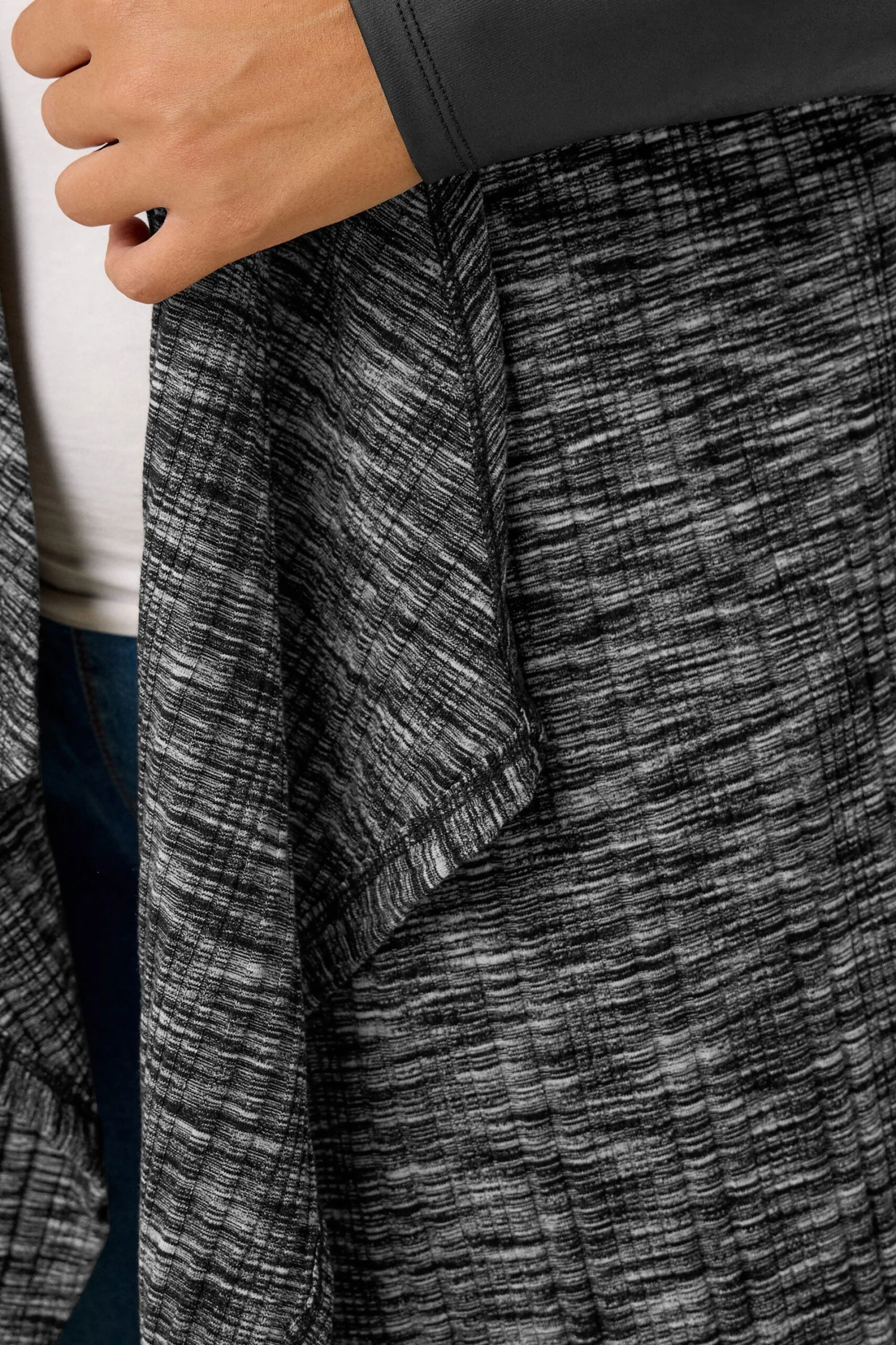 YOURS - Cardigan Gris à Manches En Similicuir Côtelé 6 YOURS - Cardigan Gris à Manches En Similicuir Côtelé – Image 4