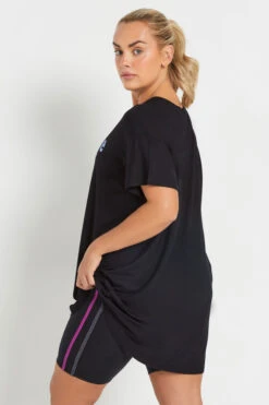 YOURS ACTIVE - Top Noir 'Positive Energy' Manches Courtes 15 YOURS ACTIVE - Top Noir 'Positive Energy' Manches Courtes -Evans Boutique 1b93e89a e3a3 48 149366 C