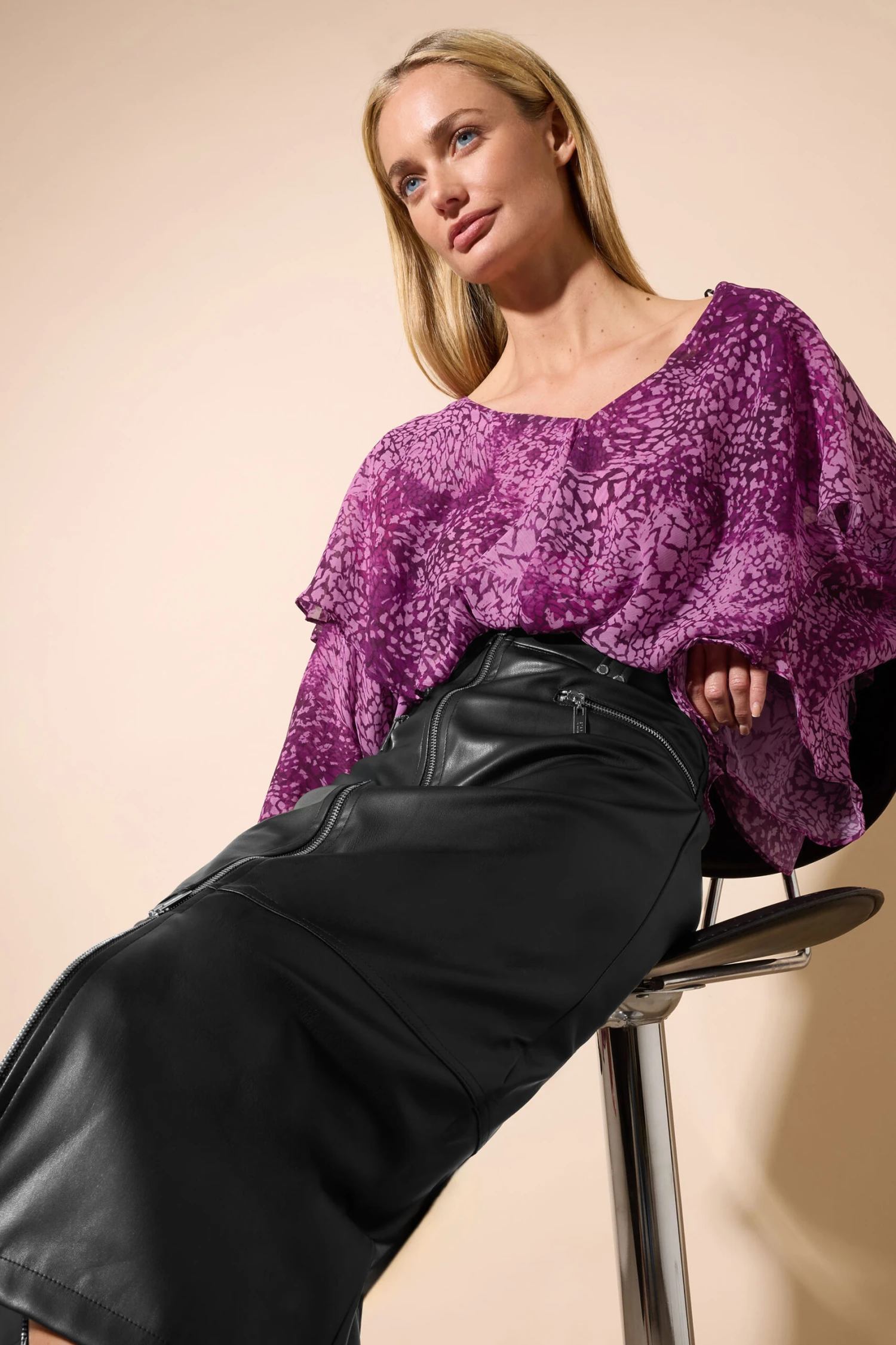 STAR Black Faux Leather Zip Detail Skirt 6 STAR Black Faux Leather Zip Detail Skirt – Image 4