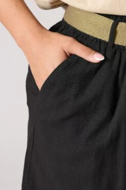 YOURS Curve Short En Lin Noir Avec Ceinture 10 YOURS Curve Short En Lin Noir Avec Ceinture -Evans Boutique 1d8fd523 ea65 46 145311 D