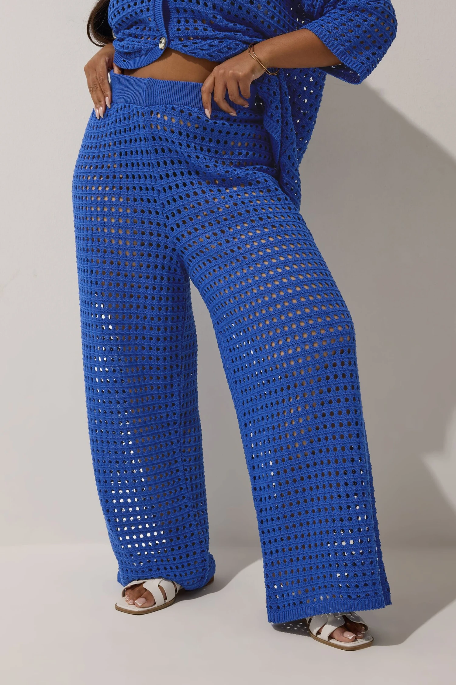 LIMITED COLLECTION - Pantalon Wide Leg Bleu Roi En Maille à Crochet 4 LIMITED COLLECTION - Pantalon Wide Leg Bleu Roi En Maille à Crochet – Image 2