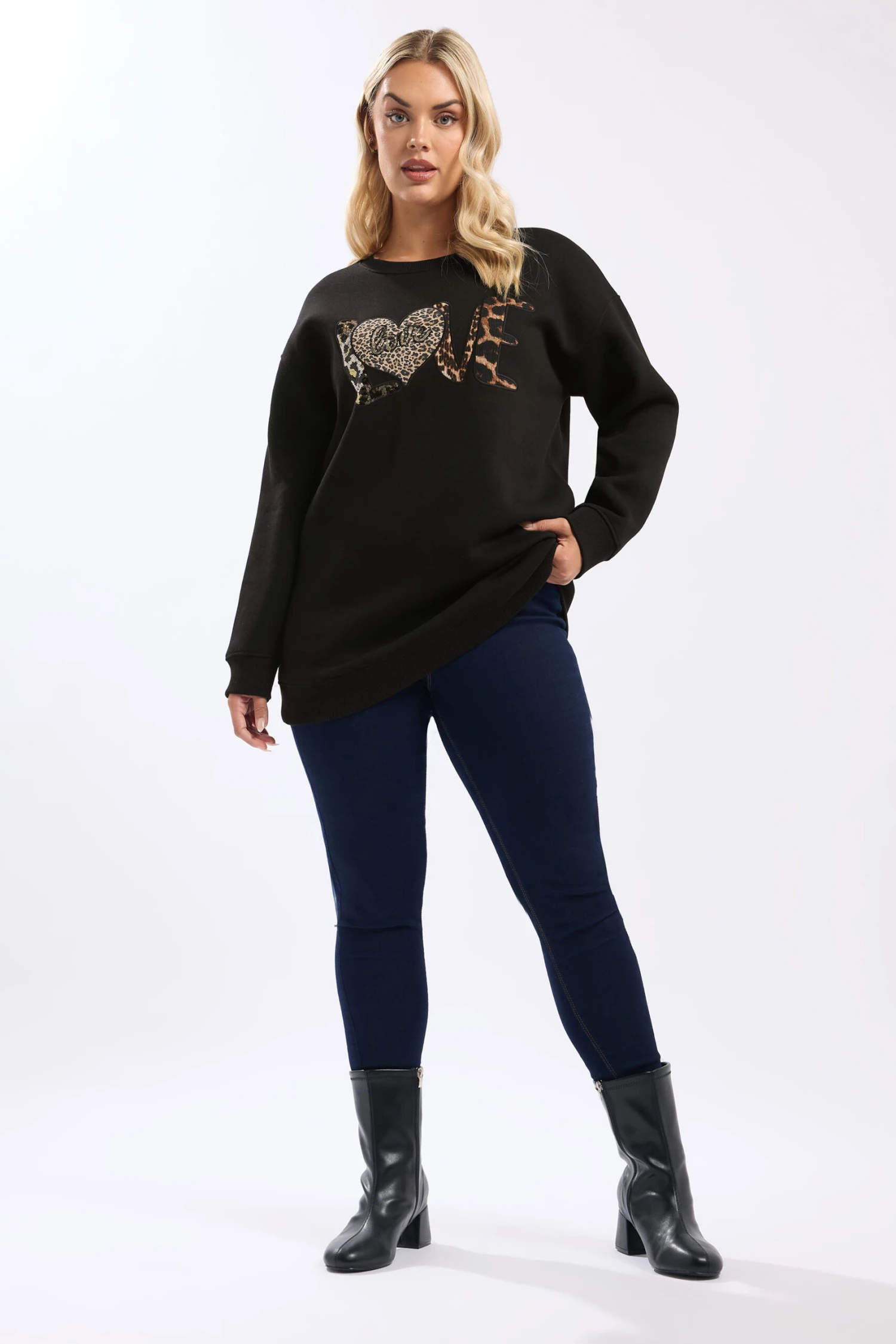 YOURS Curve Sweat-shirt Noir à Motif Cœur Léopard 4 YOURS Curve Sweat-shirt Noir à Motif Cœur Léopard – Image 2