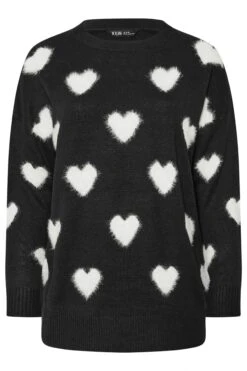 YOURS - Pull Noir & Blanc Coeur Fluffy 13 YOURS - Pull Noir & Blanc Coeur Fluffy -Evans Boutique 209c5e2e 4e2c 47 280462 X