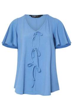 YOURS - Top Bleu Ciel à Noeuds Manches Volantées 11 YOURS - Top Bleu Ciel à Noeuds Manches Volantées -Evans Boutique 215ea0f7 1865 49 322703 X