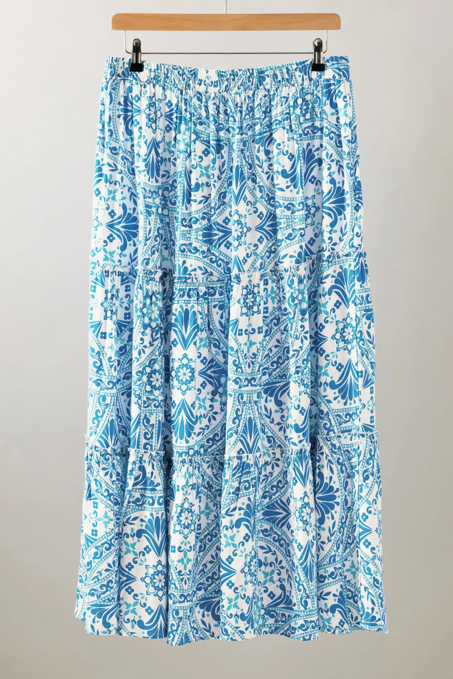 EVANS Curve Blue Tile Print Tiered Maxi Skirt 8 EVANS Curve Blue Tile Print Tiered Maxi Skirt – Image 6