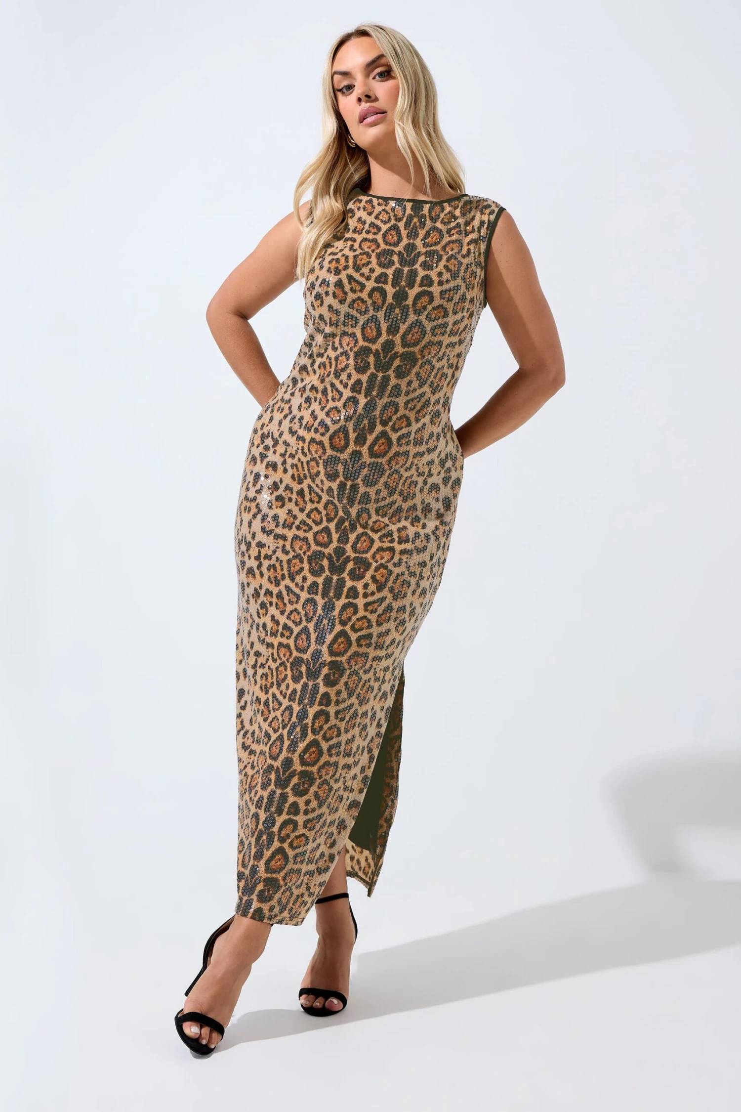 LIMITED COLLECTION Robe Longue à Sequins Et Imprimé Léopard Marron Curve 4 LIMITED COLLECTION Robe Longue à Sequins Et Imprimé Léopard Marron Curve – Image 2