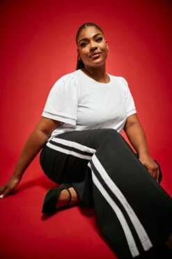 YOURS - Pantalon Noir Bandes Blanches Coupe Wide Leg 13 YOURS - Pantalon Noir Bandes Blanches Coupe Wide Leg -Evans Boutique 267a760b db02 45 143901 15