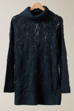 EVANS Curve Navy Blue Roll Neck Knitted Jumper -Evans Boutique 26c688c6 924e 48 615522 P