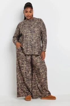 YOURS - Sweatshirt Marron Design Léopard Manches Longues -Evans Boutique 2762c868 01b8 4f 322185 B