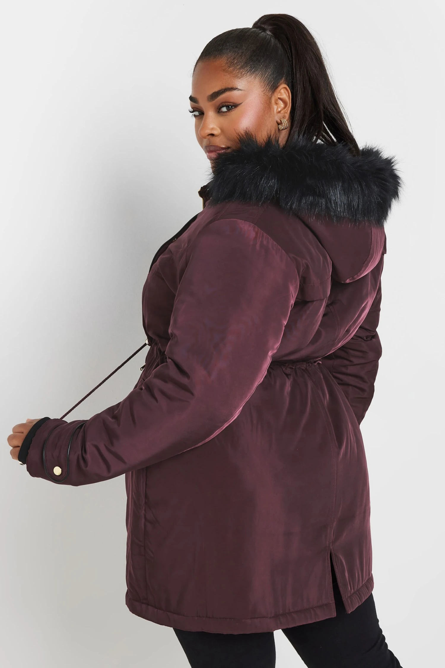 YOURS - Manteau Parka Bordeaux Capuche Fausse Fourrure 6 YOURS - Manteau Parka Bordeaux Capuche Fausse Fourrure – Image 4