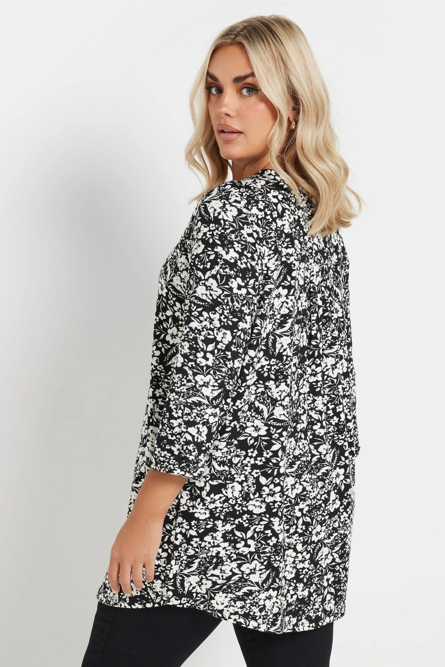 YOURS - Chemisier Noir & Blanc Floral Manches Longues En Jersey 5 YOURS - Chemisier Noir & Blanc Floral Manches Longues En Jersey – Image 3