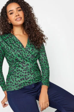 M&Co Green Leopard Print Wrap Top 9 M&Co Green Leopard Print Wrap Top -Evans Boutique 2b7aad65 233f 41 500885 D