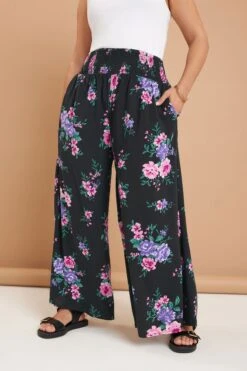 YOURS - Pantalon Plissé Wide Leg Noir & Rose Floral
