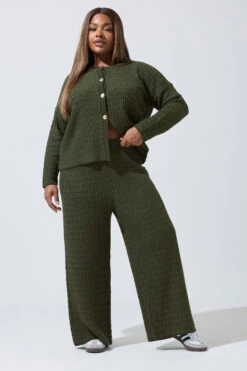 LIMITED COLLECTION Curve Pantalon Large En Boucle Vert Kaki