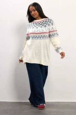 YOURS Curve Pull En Maille Blanc Ivoire « Les Alpes » 10 YOURS Curve Pull En Maille Blanc Ivoire « Les Alpes » -Evans Boutique 2dfe8cb9 e994 44 280764 B