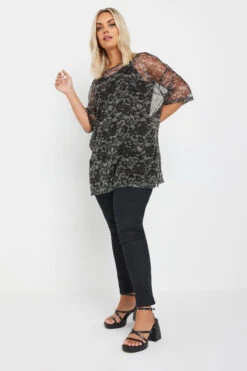 YOURS - Top Oversize En Filet Noir & Gris Design Floral -Evans Boutique 2f844010 7357 4d 303448 B