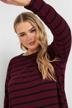 YOURS - Top Bordeaux Volanté Design Rayures Manches Longues 10 YOURS - Top Bordeaux Volanté Design Rayures Manches Longues -Evans Boutique 2fb2cb20 2a7c 44 322038 D