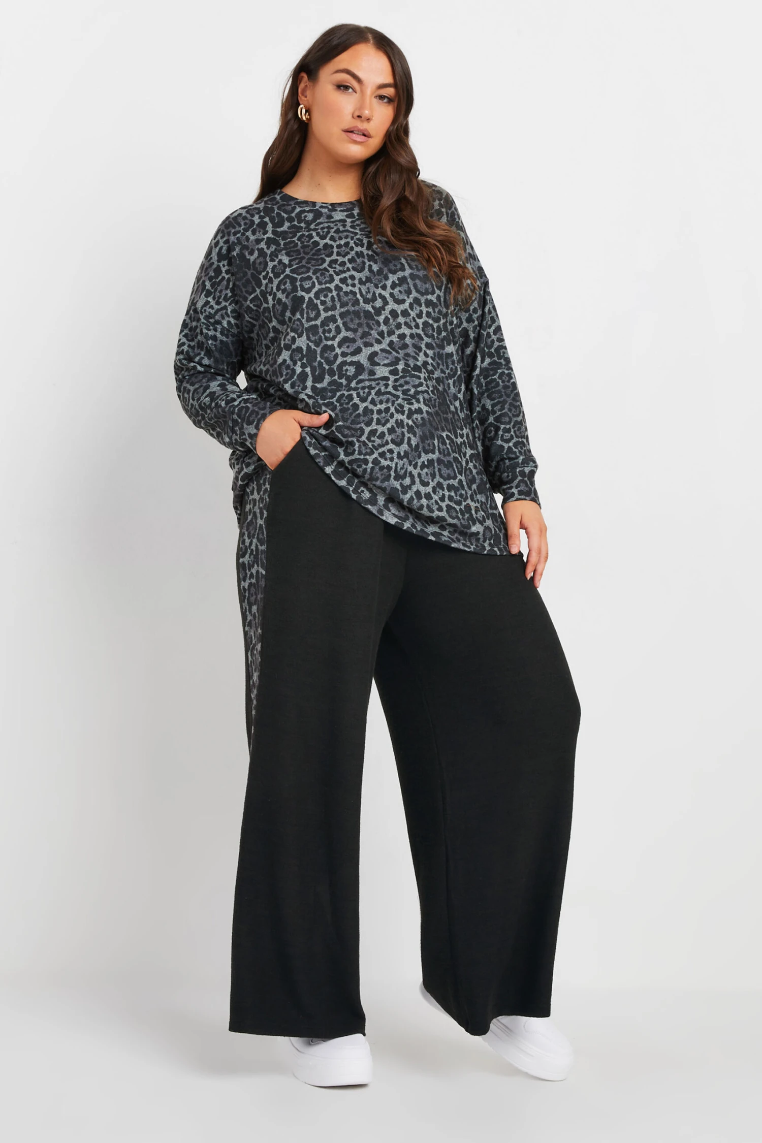 YOURS - Pantalon Noir Wide Leg Design Léopard 7 YOURS - Pantalon Noir Wide Leg Design Léopard – Image 5