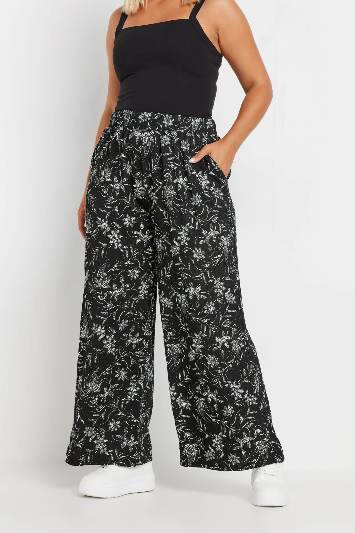 YOURS - Pantalon Noir Floral Coupe Wide Leg 3 YOURS - Pantalon Noir Floral Coupe Wide Leg