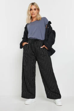 YOURS - Pantalon à Pince Noir Coupe Wide Leg -Evans Boutique 30e0c478 3d3f 44 140064 B
