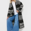 YOURS - Cardigan Noir Long En Maille Design Imprimé -Evans Boutique 3392f831 a26e 40 280475 B