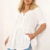 YOURS - Top Blanc Broderie Anglaise Peplum Volanté 2 YOURS - Top Blanc Broderie Anglaise Peplum Volanté -Evans Boutique 3412077e 7d88 43 322403 A