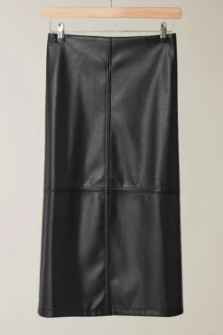 EVANS Curve Black Faux Leather Skirt 12 EVANS Curve Black Faux Leather Skirt -Evans Boutique 37ab4641 cbdb 4f 615644 P