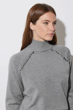 STAR Grey Stud Embellished Raglan Jumper 13 STAR Grey Stud Embellished Raglan Jumper -Evans Boutique 38d444fb 7df0 49 110609 E